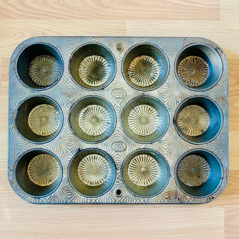 VINTAGE OVENEX Starburst Muffin Cupcake Pan Ekco USA